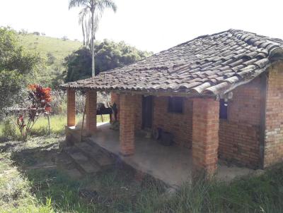 Sítio para Venda, em Lima Duarte, bairro Conceição de Ibitipoca, 2 dormitórios, 1 banheiro